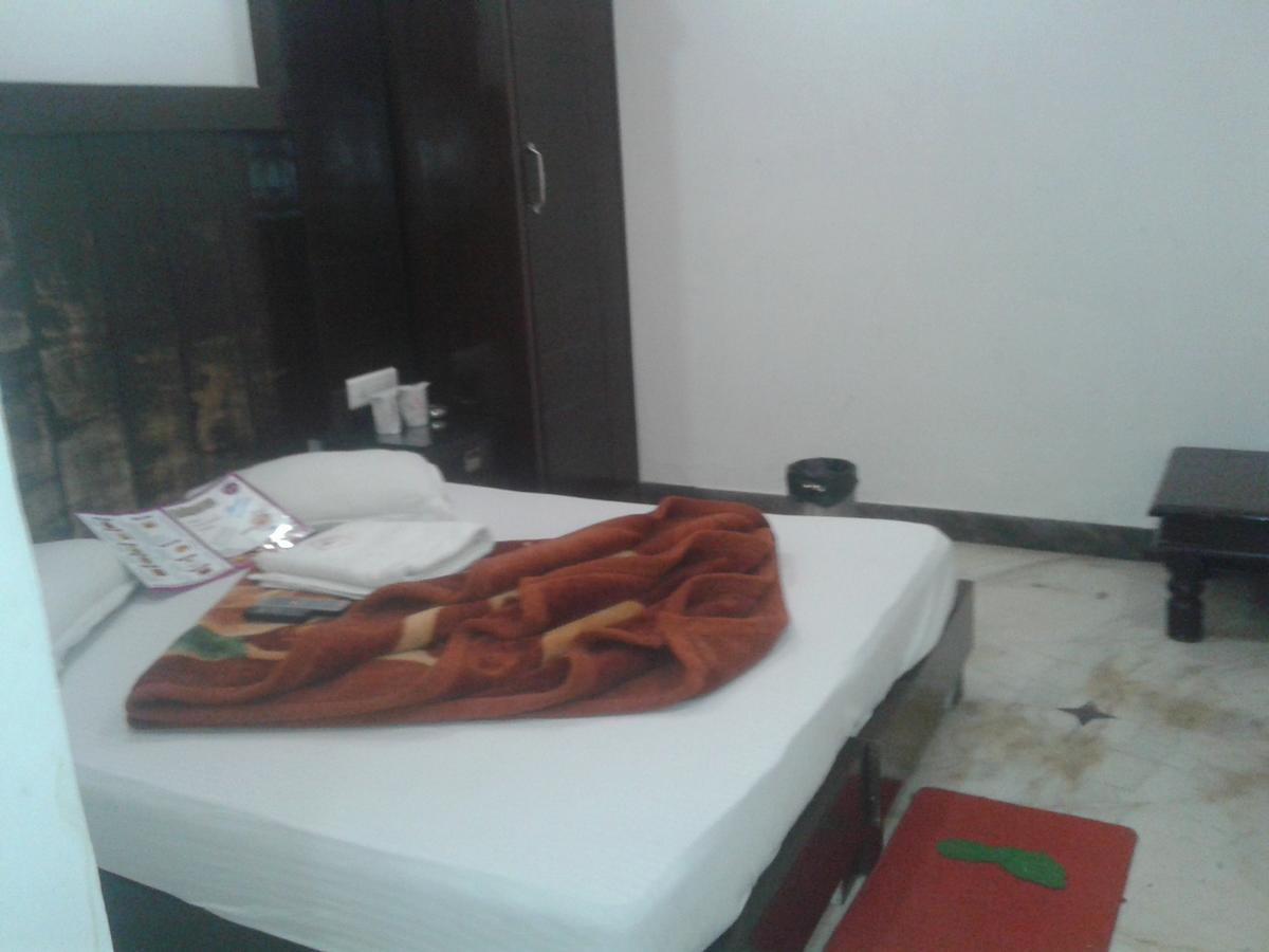 Hotel Grand Shyam- In Front Of New Delhi Railway Station-Couple Friendly ניו דלהי מראה חיצוני תמונה